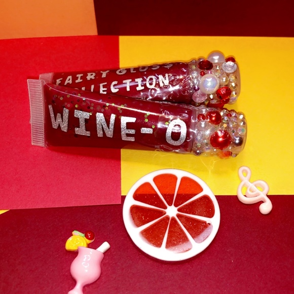 Lip Gloss (WINE-O) - Picture 2 of 3